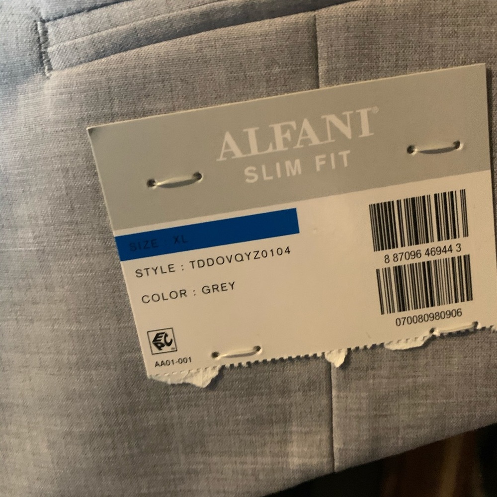 NWT MENS VEST SLIM FIT XL